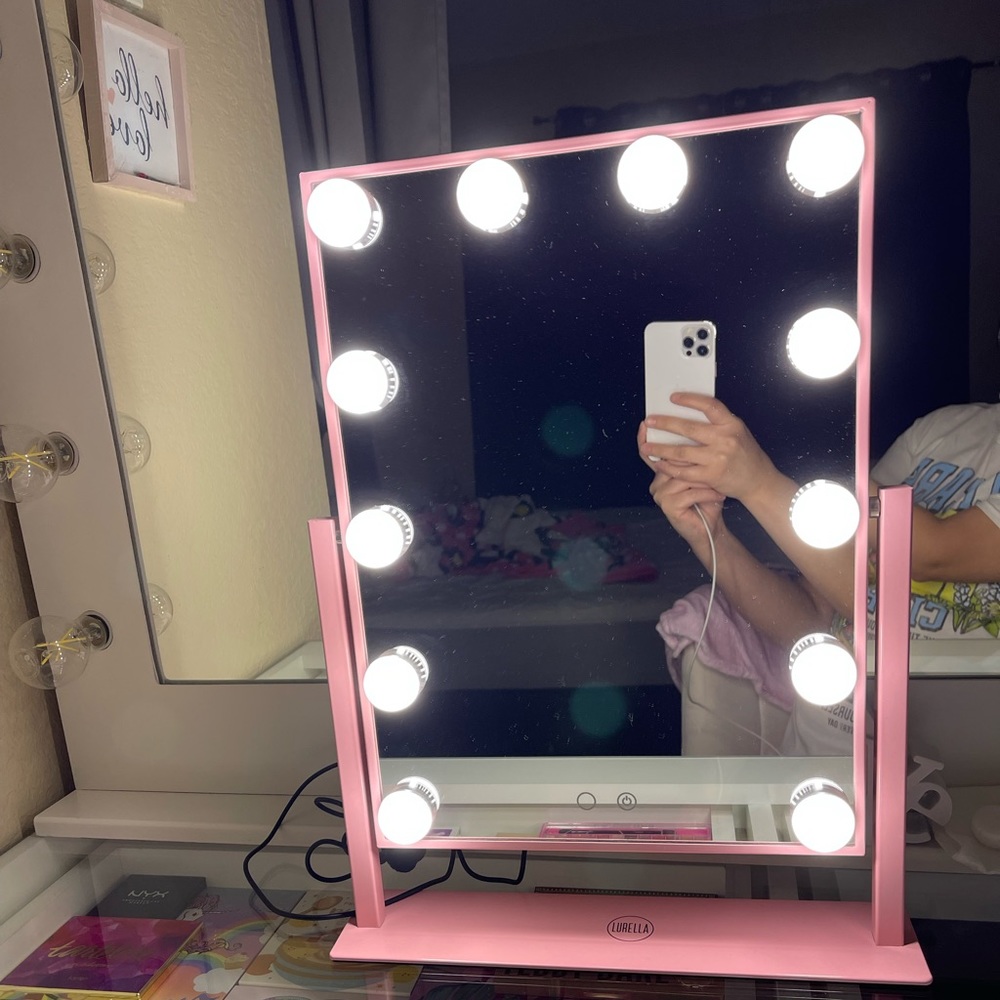 Lurella Vanity Mirror 12 Bulb